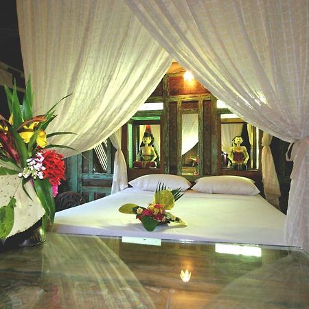 Hotel Pondok Sari Beach&SPA Resort Pemuteran Buitenkant foto